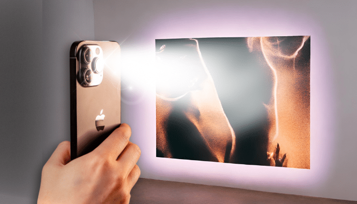 Applications to Turn your Cell Phone into a Projector